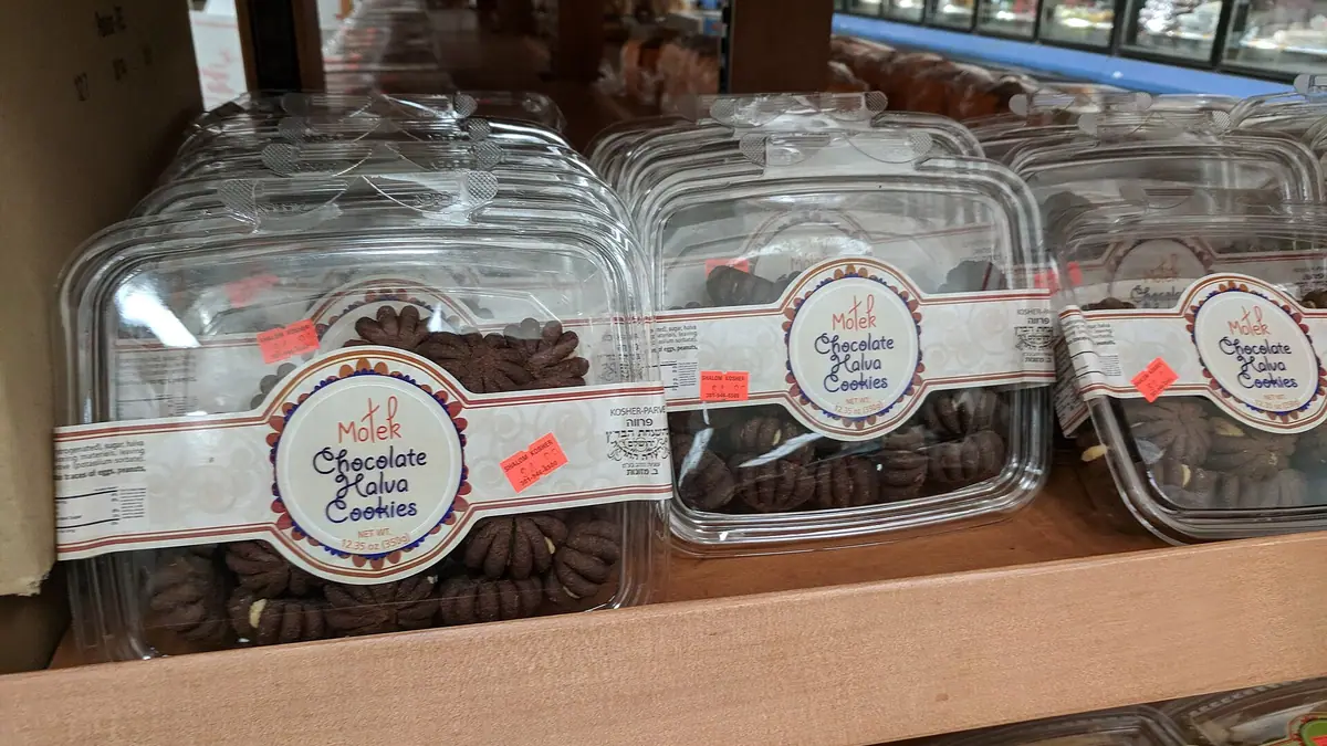 Rowes Bakery – bakery in Bodmin town centre
